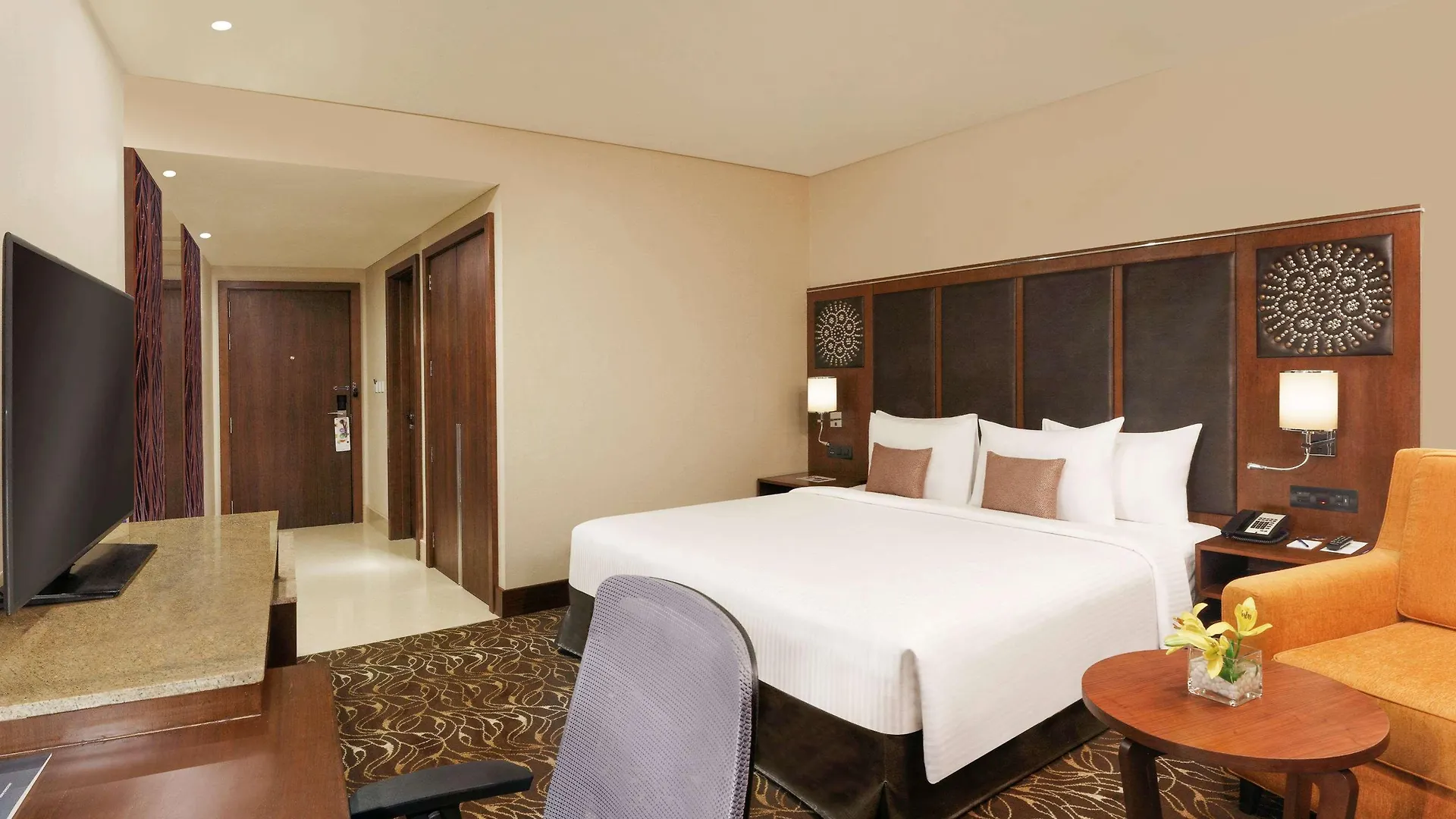 Novotel Kochi Infopark 5*,  India